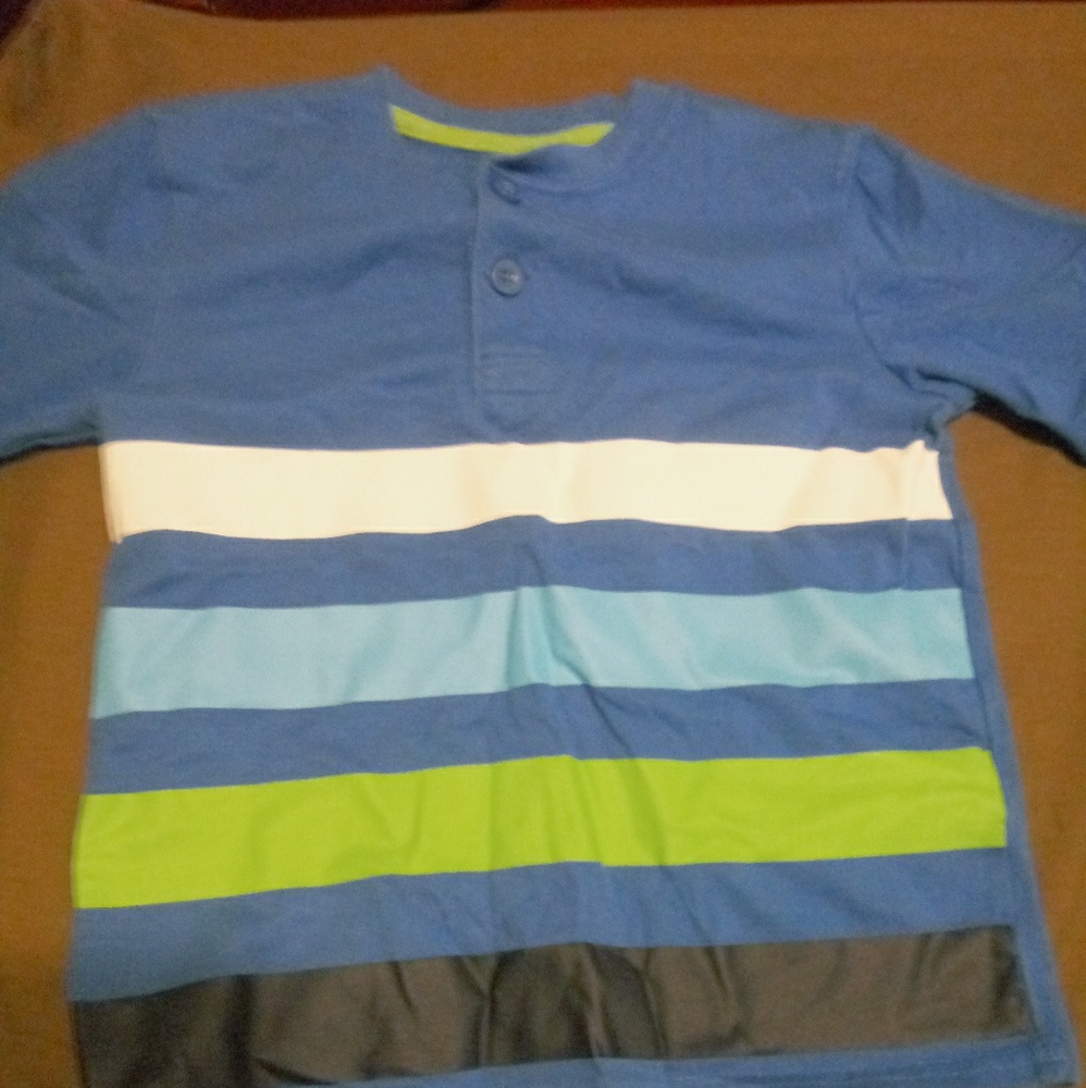 Boys shirt size 5